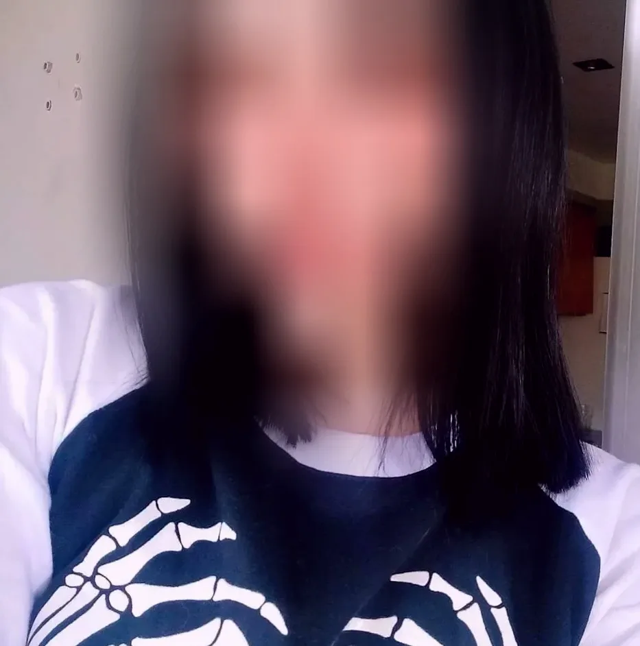 Chantal, 20