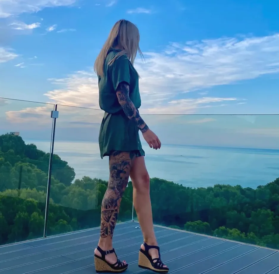 Dilara, 25