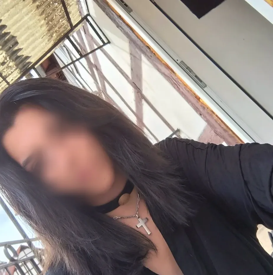 Laura, 28