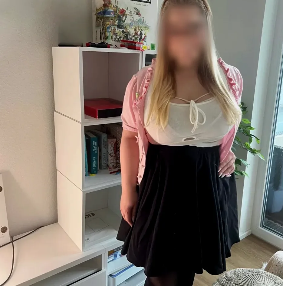 Lieke, 32