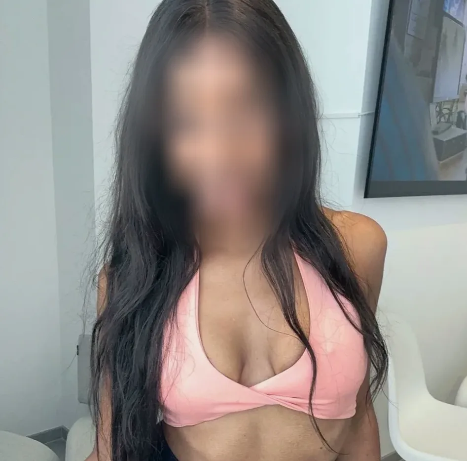 Naima, 29
